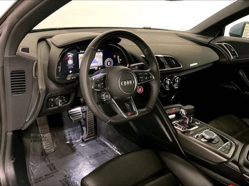 Used 2020 Audi R8 V10 w/ Carbon Exterior Package AWD/4WD image 7