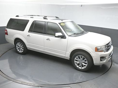 Used 2016 Ford Expedition EL Limited w/ Equipment Group 301A RWD image 41