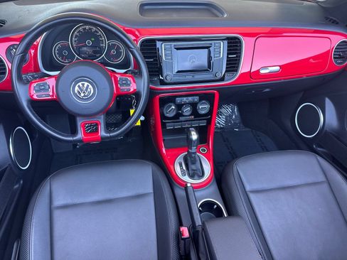 Used 2018 Volkswagen Beetle 2.0T S FWD image 14