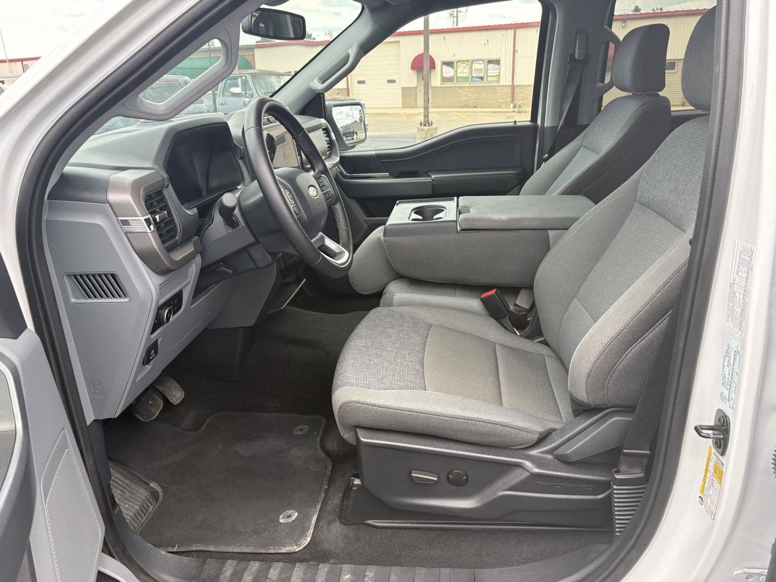 Used 2024 Ford F150 XLT w/ Tow/Haul Package AWD/4WD image 4