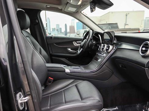 Used 2022 Mercedes-Benz GLC 300 image 16
