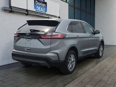 Used 2024 Ford Edge SEL w/ Convenience Package AWD/4WD image 3