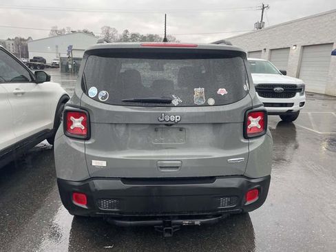 Used 2020 Jeep Renegade Latitude image 5