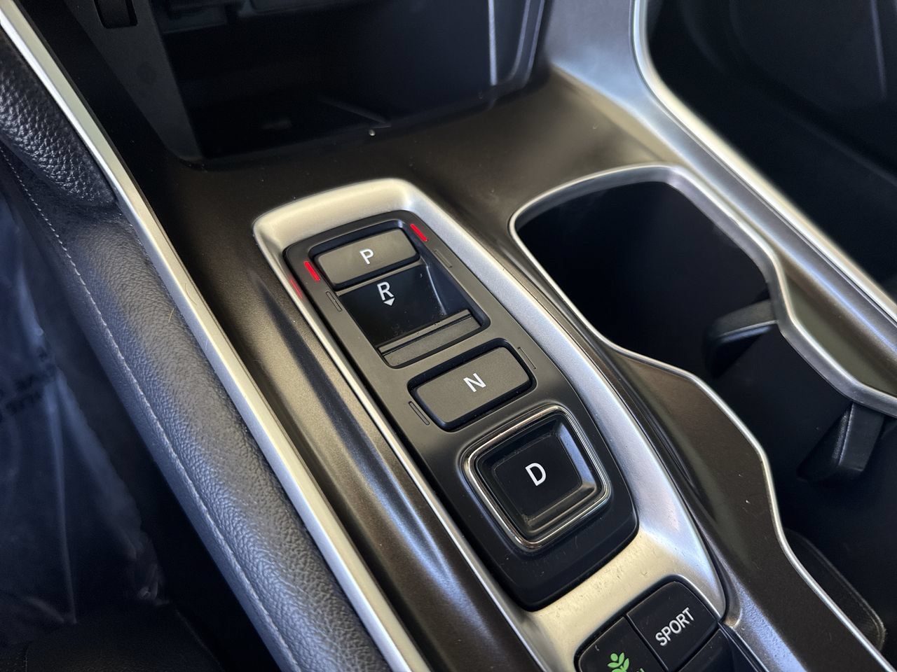 Used 2021 Honda Accord Touring image 16