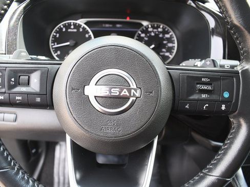 Used 2024 Nissan Pathfinder SV AWD/4WD image 31
