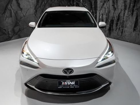 Used 2024 Toyota Mirai w/ Advanced Technology Package RWD image 18