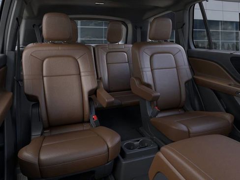 New 2026 Lincoln Aviator Reserve w/ Luxury Package image 11