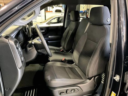 Used 2023 Chevrolet Silverado 1500 Custom image 10