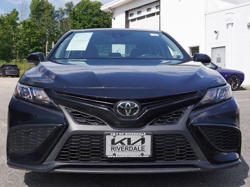 Used 2024 Toyota Camry SE AWD/4WD image 7