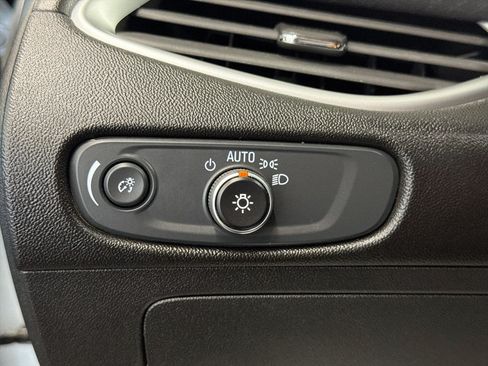 Used 2024 Chevrolet Malibu LT FWD image 23