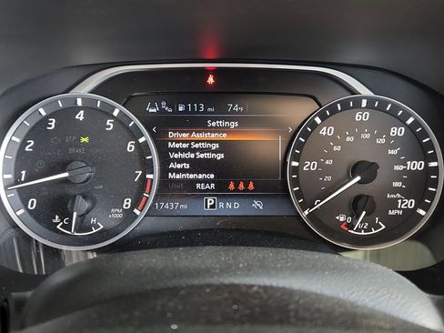 Certified 2025 Nissan Frontier SV image 28