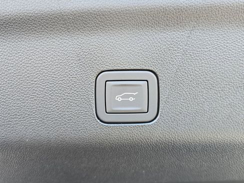 New 2026 GMC Yukon XL Denali w/ Sun & Power Step Package AWD/4WD image 33