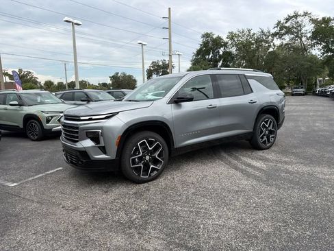 New 2026 Chevrolet Traverse High Country AWD/4WD image 2