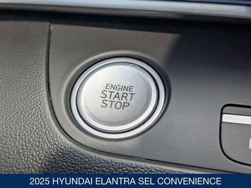 Certified 2025 Hyundai Elantra SEL FWD image 29