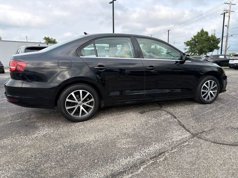 Used 2017 Volkswagen Jetta SE FWD image 7