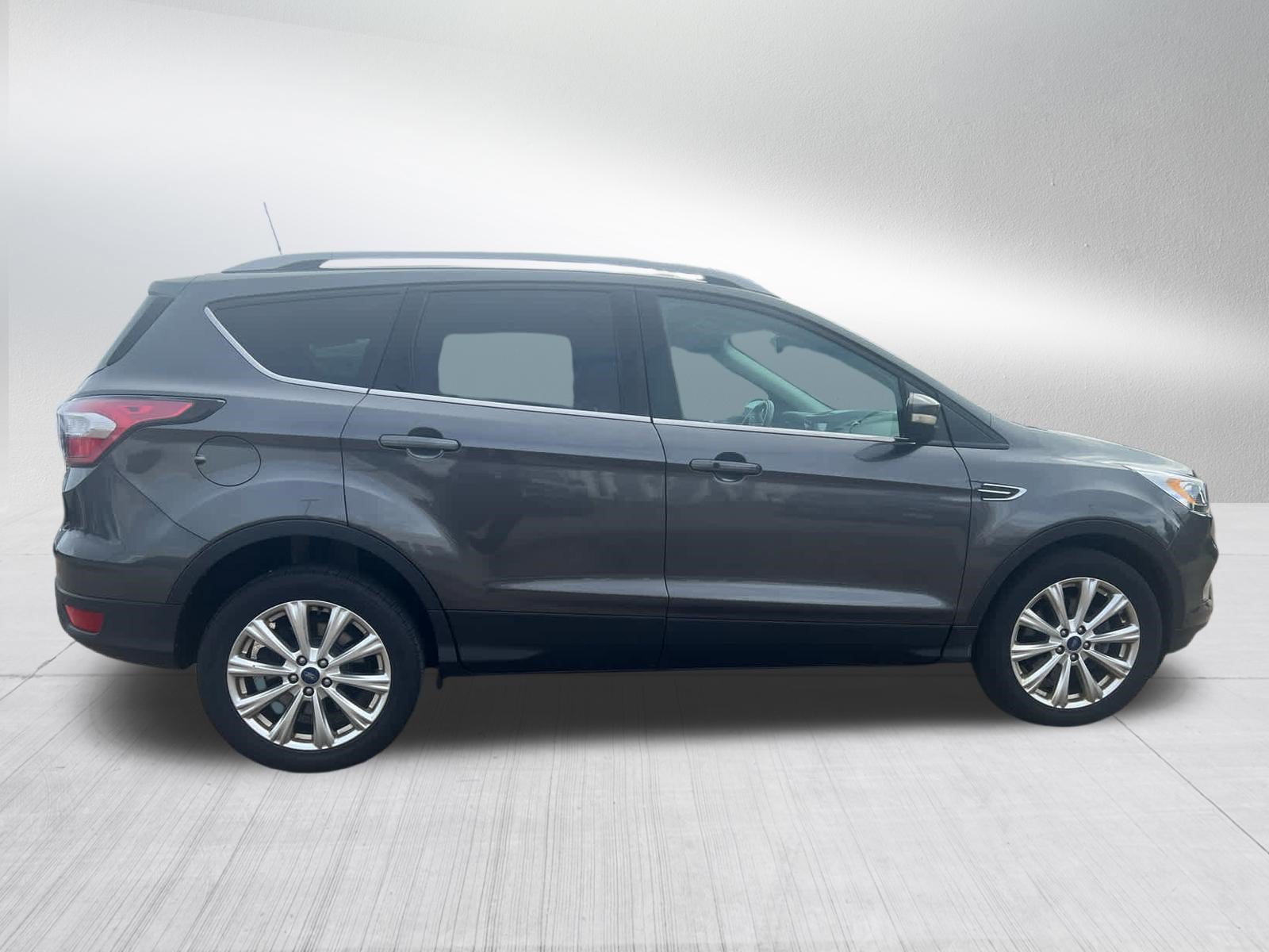 Used 2017 Ford Escape Titanium AWD/4WD image 7