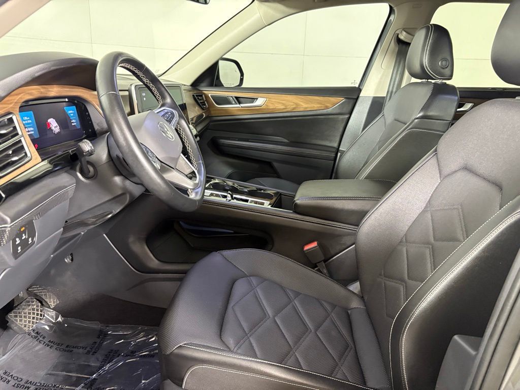 Used 2024 Volkswagen Atlas SE FWD image 22