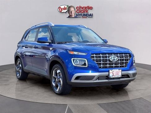 New 2025 Hyundai Venue Limited image 6