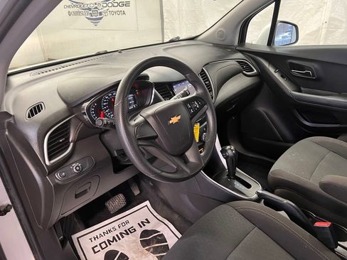 Used 2018 Chevrolet Trax LS image 15