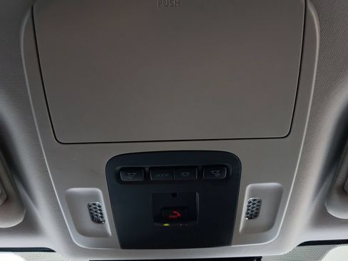 Used 2025 Toyota Camry XLE FWD image 7