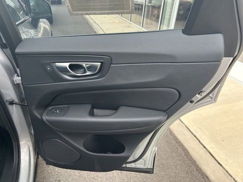 Certified 2025 Volvo XC60 B5 Plus image 12