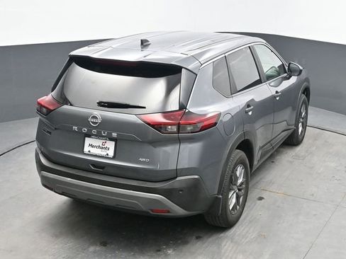 Used 2023 Nissan Rogue S AWD/4WD image 30