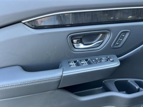 New 2025 Honda Pilot Elite image 11