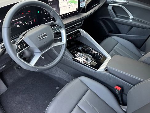 New 2025 Audi Q5 Premium image 7