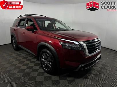 Used 2024 Nissan Pathfinder SV