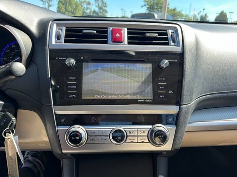 Used 2016 Subaru Legacy 2.5i Premium AWD/4WD image 15