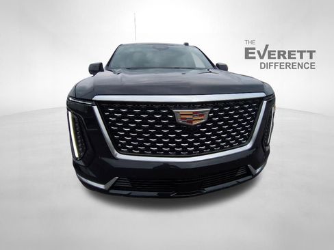 Used 2026 Cadillac Escalade Luxury w/ Touring Package AWD/4WD image 2