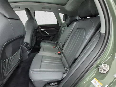 Used 2025 Audi Q5 Prestige AWD/4WD image 22