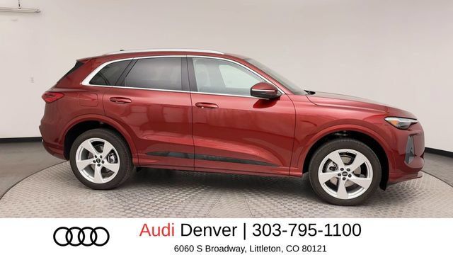 Used 2025 Audi Q5 Premium w/ Premium Plus AWD/4WD image 9