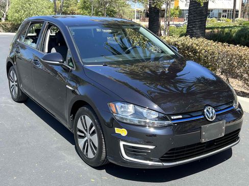 Used 2019 Volkswagen e-Golf SE w/ Driver Assistance Package FWD image 20