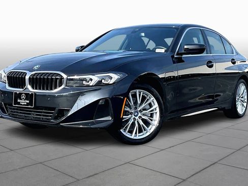 Used 2024 BMW 330e w/ Convenience Package image 2