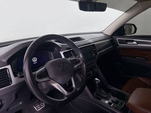 Used 2023 Volkswagen Atlas SEL R-Line image 9