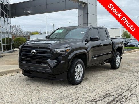 Used 2025 Toyota Tacoma SR AWD/4WD image 7