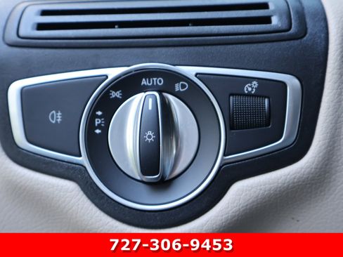 Certified 2021 Mercedes-Benz GLC 300 4MATIC image 24