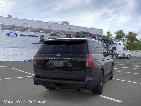 New 2026 Ford Expedition Active RWD image 8