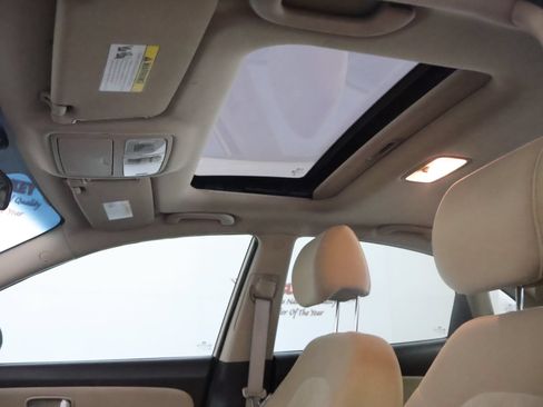 Used 2010 Hyundai Elantra GLS w/ Sunroof Pkg 3 FWD image 37