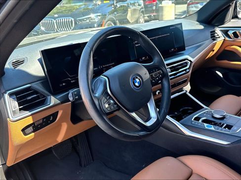 Used 2023 BMW i4 eDrive40 w/ Parking Assistance Package RWD image 17