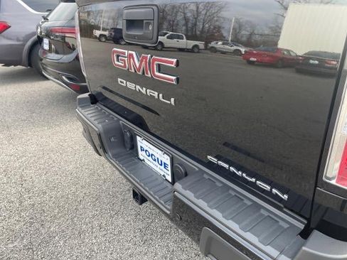 Used 2022 GMC Canyon Denali image 19