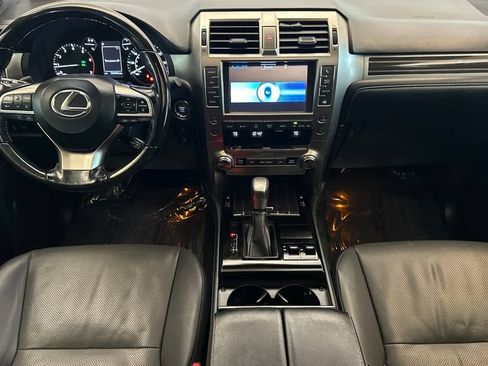 Certified 2020 Lexus GX 460 Premium w/ Premium Package AWD/4WD image 13