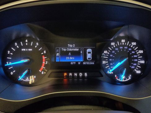 Used 2016 Ford Fusion SE FWD image 23