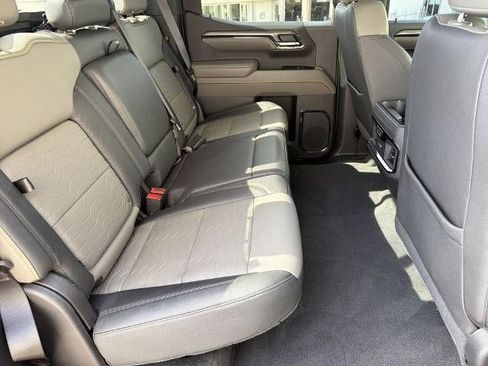 Used 2023 Chevrolet Silverado 1500 ZR2 w/ Technology Package AWD/4WD image 15
