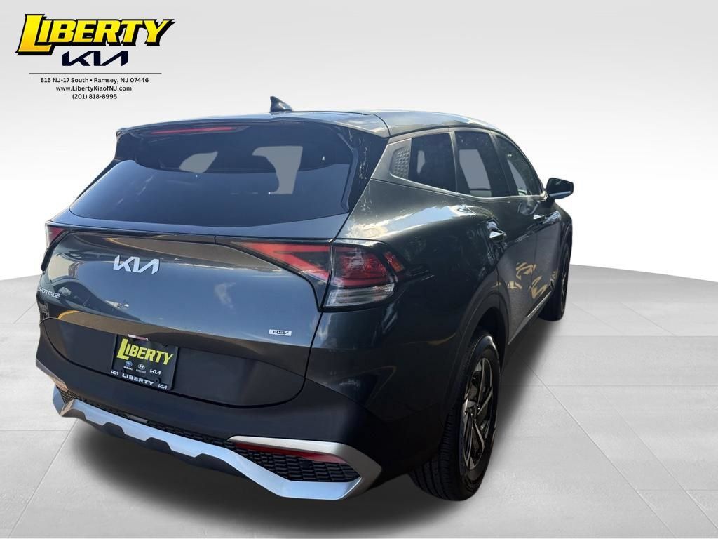 Used 2023 Kia Sportage LX AWD/4WD image 7