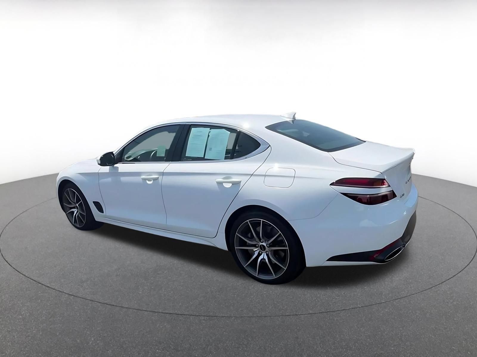 Used 2026 Genesis G70 2.5T RWD image 9
