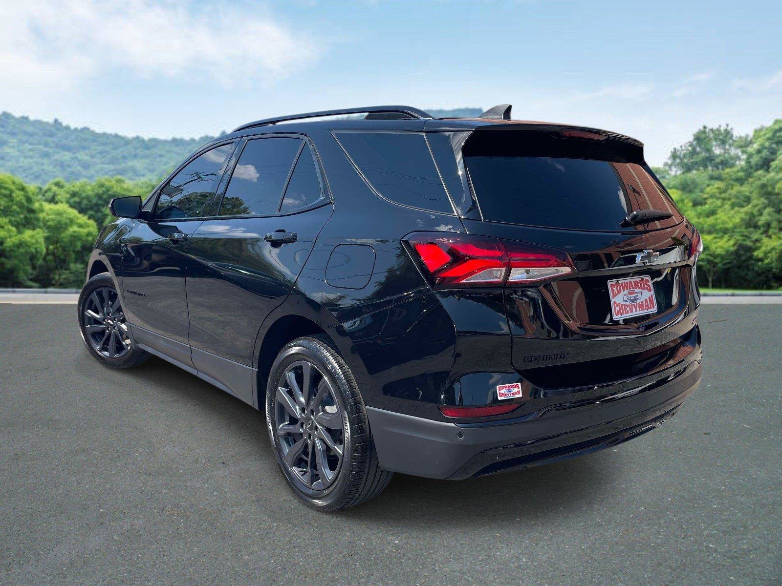 Used 2024 Chevrolet Equinox RS FWD image 23