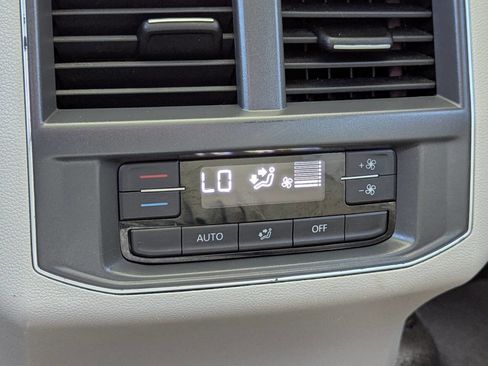 Used 2019 Volkswagen Atlas SEL image 29