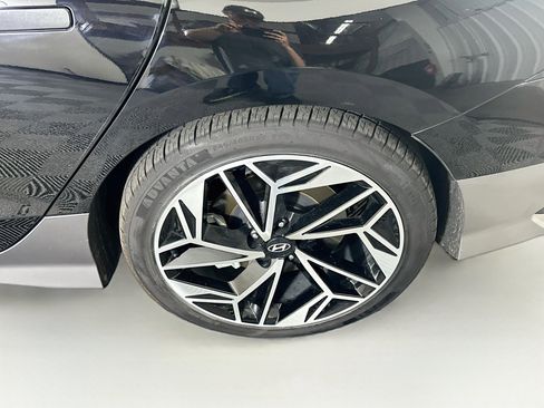 Used 2024 Hyundai Ioniq 6 SEL RWD image 11